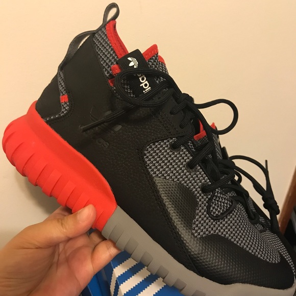 Adidas shoes - Picture 3 of 6